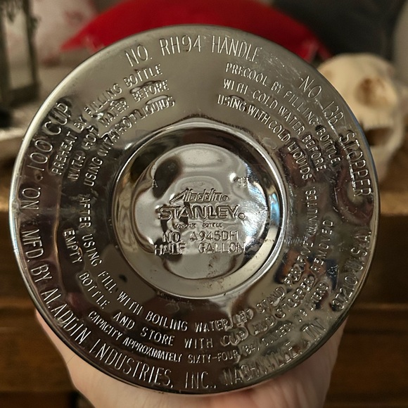 Vintage Stanley Aladdin Thermos USA Made A9450DH Green Metal 1/2 Gallon Cup 64oz - Picture 4 of 8